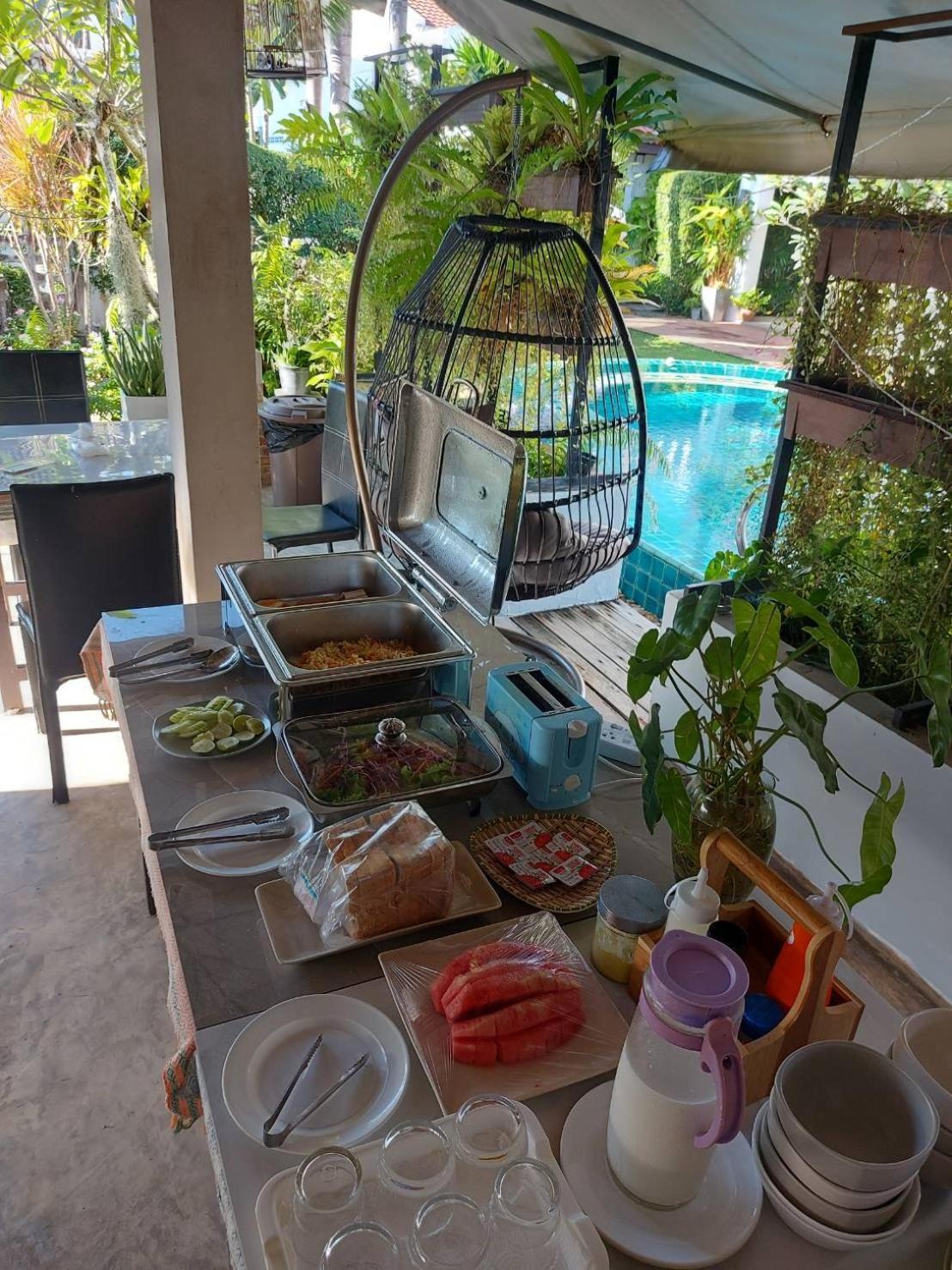 Monaburi Boutique Resort Rawai Экстерьер фото