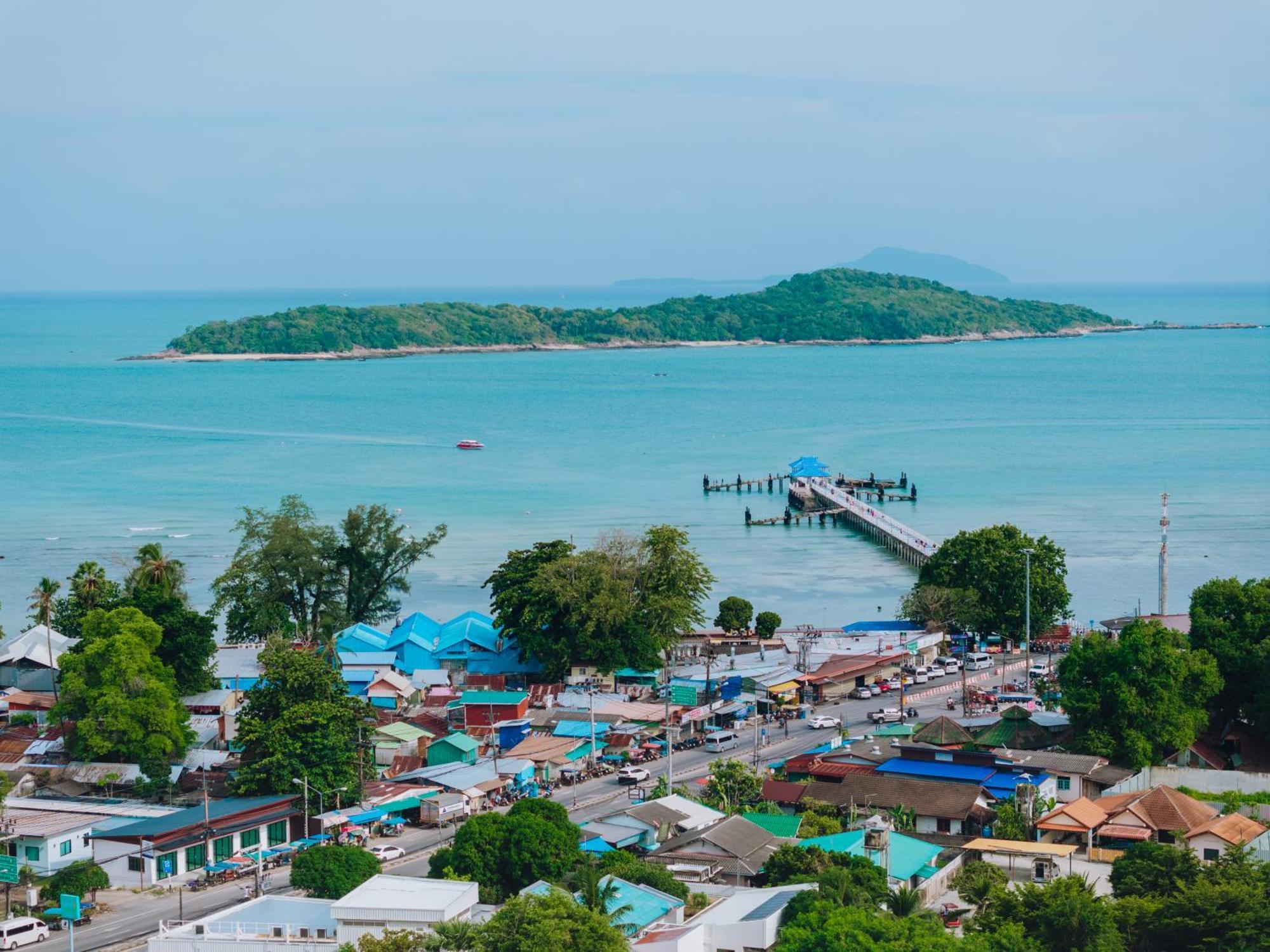 Monaburi Boutique Resort Rawai Экстерьер фото